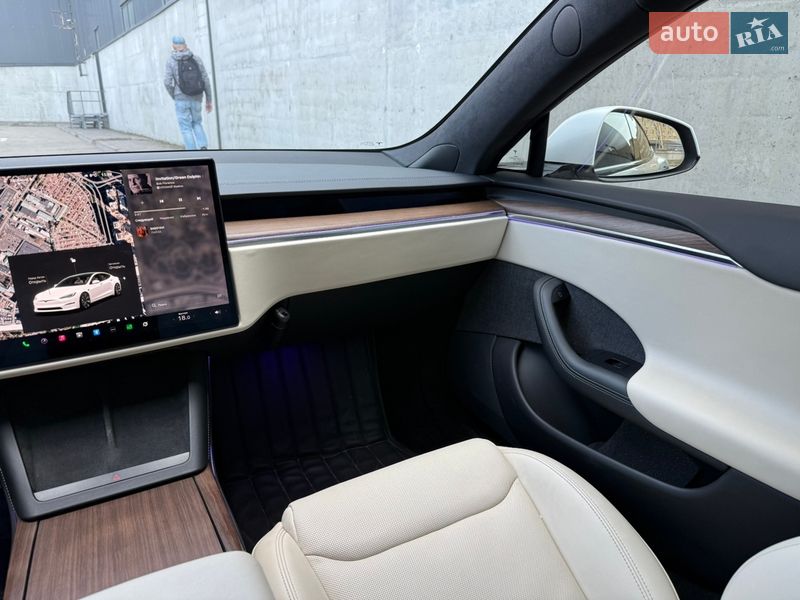 Ліфтбек Tesla Model S 2021 в Києві
