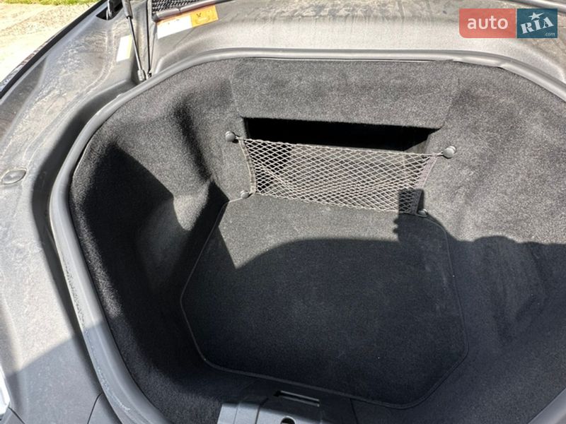 Ліфтбек Tesla Model S 2015 в Богородчанах