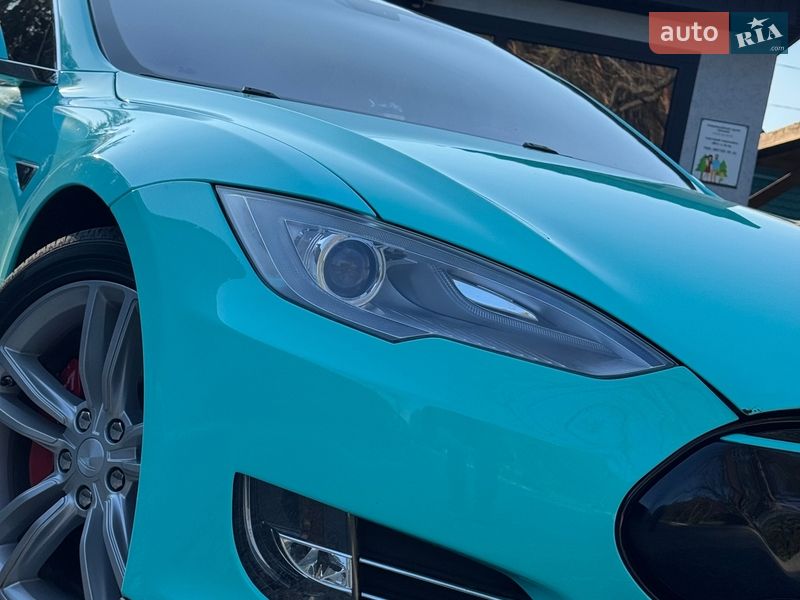 Ліфтбек Tesla Model S 2013 в Шепетівці