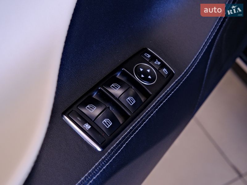 Лифтбек Tesla Model S 2014 в Одессе фото 27 Лифтбек Tesla Model S 2014 в Одессе