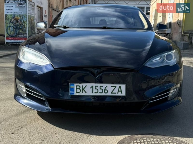 Лифтбек Tesla Model S 2015 в Львове фото 12 Лифтбек Tesla Model S 2015 в Львове