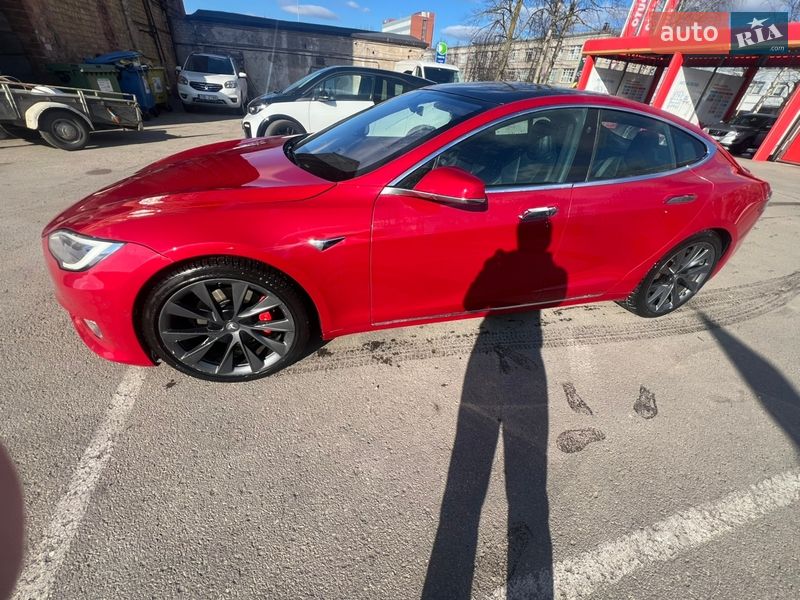 Ліфтбек Tesla Model S 2020 в Одесі фото 5 Ліфтбек Tesla Model S 2020 в Одесі