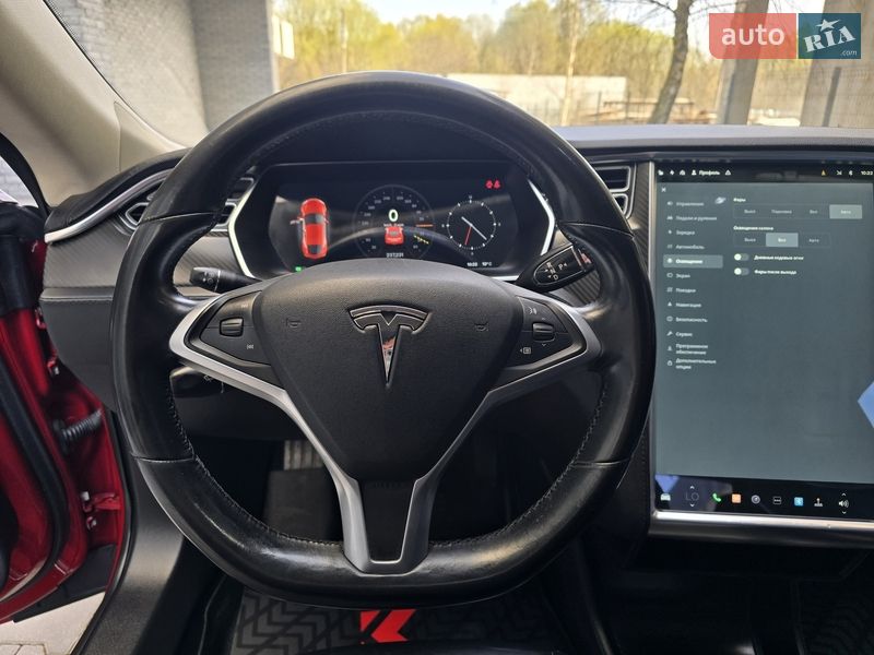 Ліфтбек Tesla Model S 2014 в Хмельницькому фото 49 Ліфтбек Tesla Model S 2014 в Хмельницькому