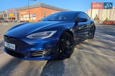 Лифтбек Tesla Model S 2017 в Броварах