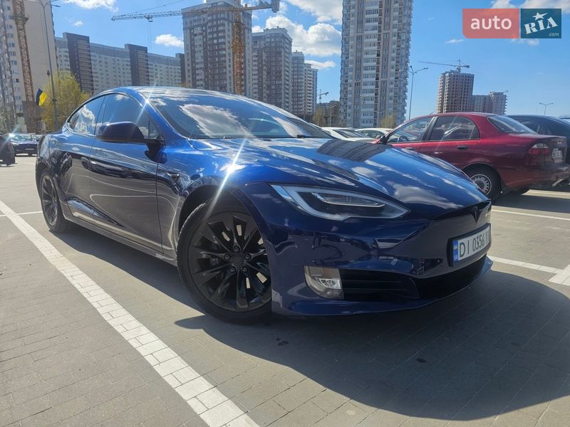 Ліфтбек Tesla Model S 2017 в Броварах