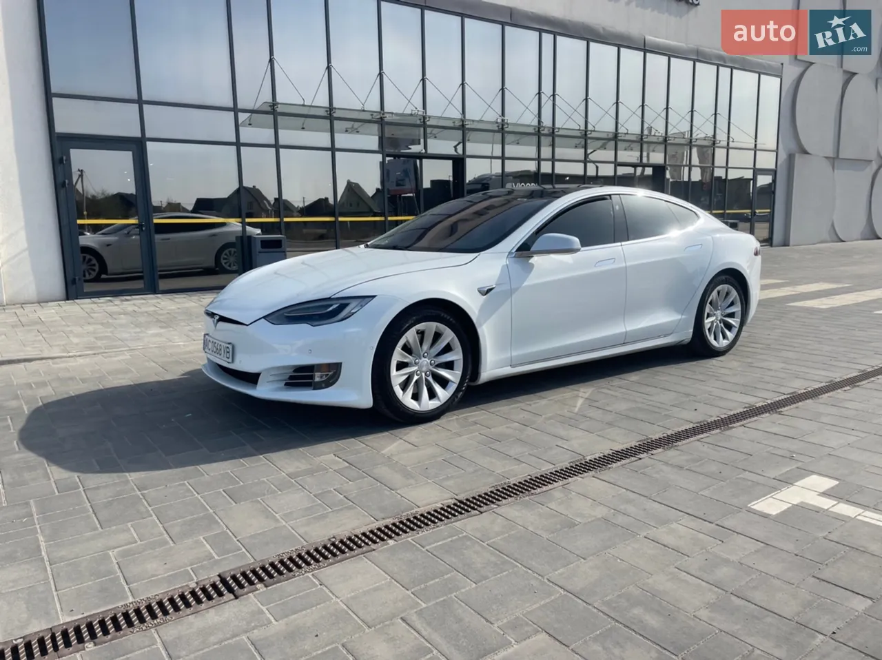 2017 Tesla Model S - мініатюра 12