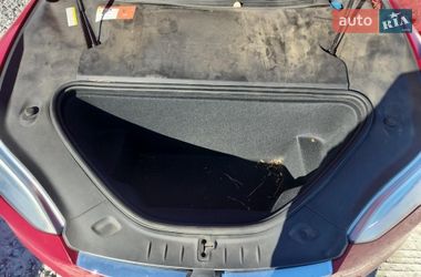Ліфтбек Tesla Model S 2016 в Києві