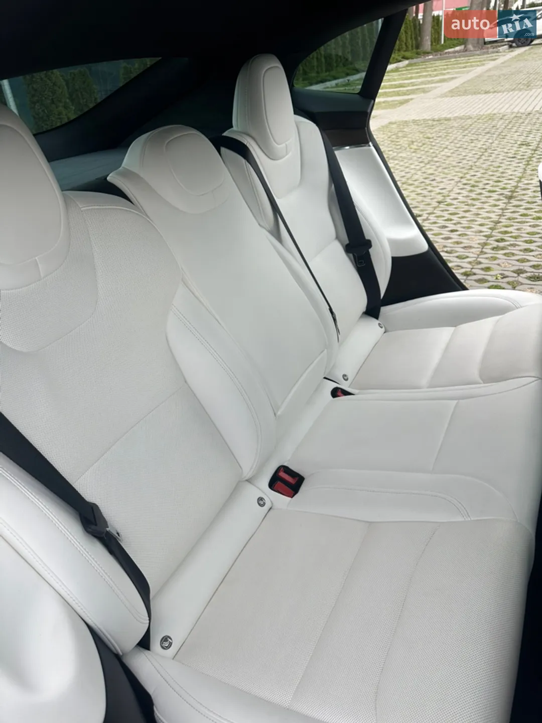 2022 Tesla Model S - мініатюра 13