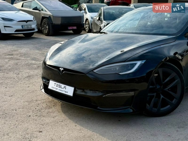 Лифтбек Tesla Model S 2024 в Виннице