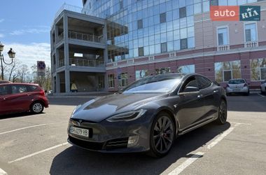 Ліфтбек Tesla Model S 2016 в Одесі