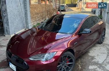 Ліфтбек Tesla Model S 2014 в Києві