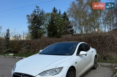 Ліфтбек Tesla Model S 2014 в Вінниці