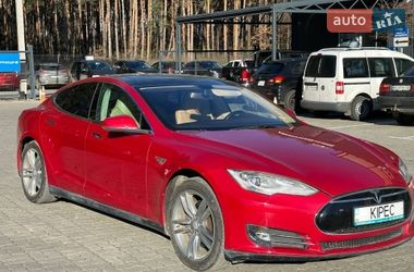 Ліфтбек Tesla Model S 2013 в Львові