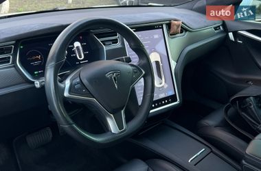 Ліфтбек Tesla Model S 2017 в Одесі