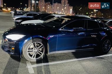 Ліфтбек Tesla Model S 2014 в Києві