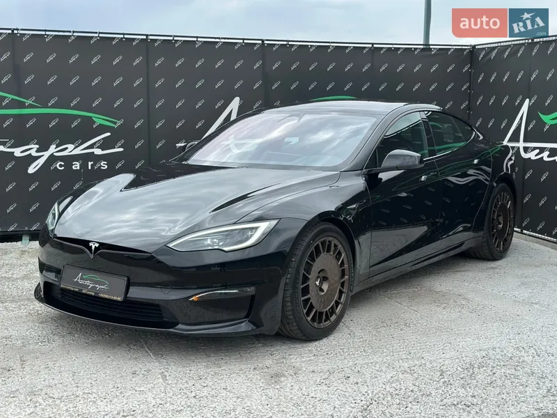 Tesla Model S 2023