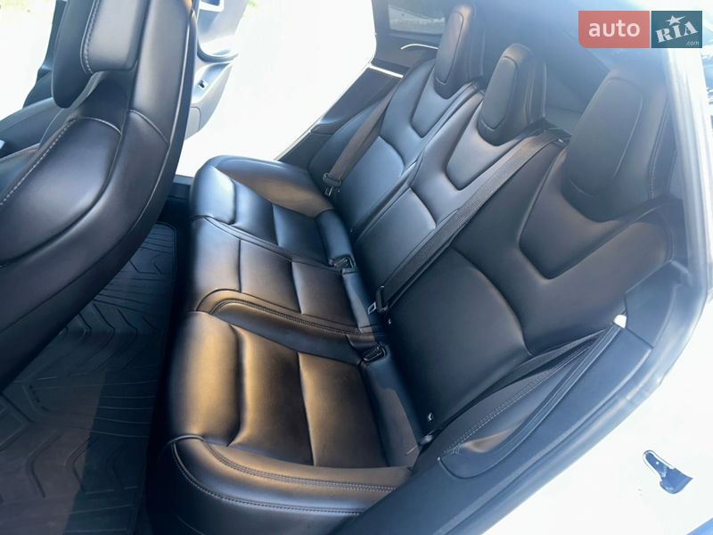 Ліфтбек Tesla Model S 2017 в Білій Церкві фото 17 Ліфтбек Tesla Model S 2017 в Білій Церкві