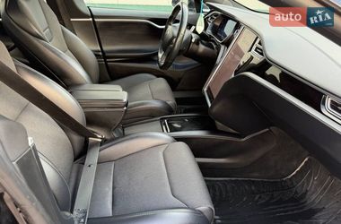 Ліфтбек Tesla Model S 2017 в Вінниці
