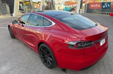 Лифтбек Tesla Model S 2018 в Киеве