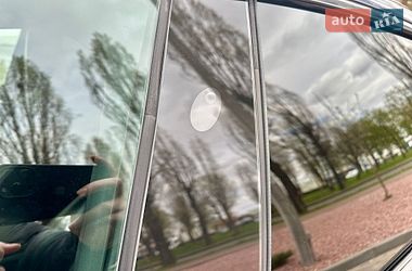 Ліфтбек Tesla Model S 2017 в Києві