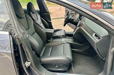 Ліфтбек Tesla Model S 2017 в Києві