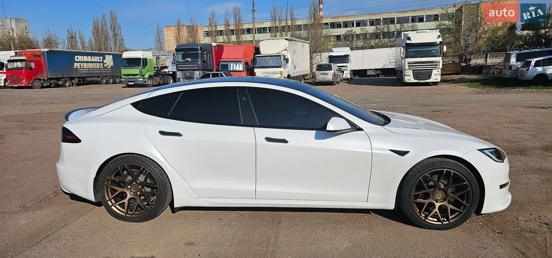 2022 Tesla Model S - мініатюра 11