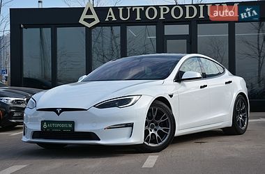 Лифтбек Tesla Model S 2022 в Киеве