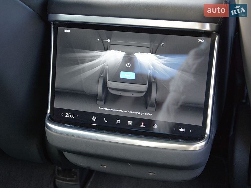 Лифтбек Tesla Model S 2022 в Киеве
