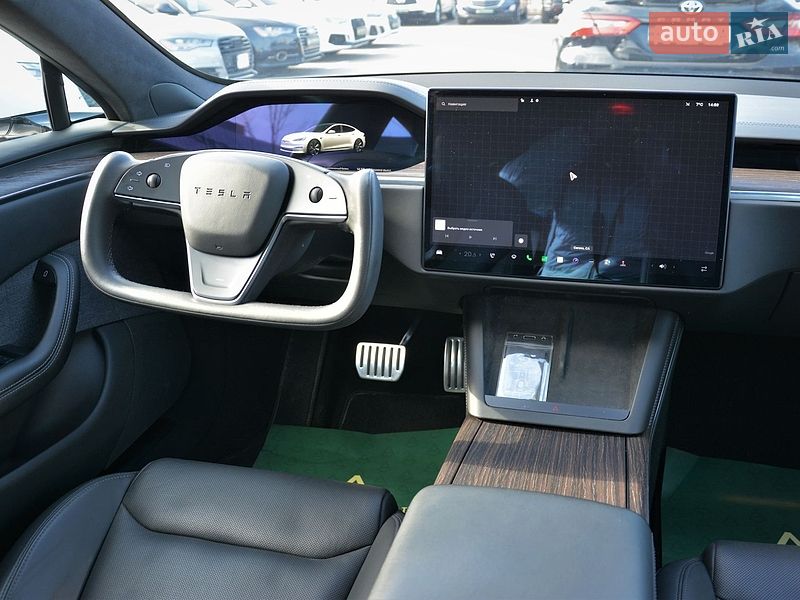 Лифтбек Tesla Model S 2022 в Киеве