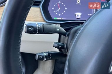 Лифтбек Tesla Model S 2018 в Киеве