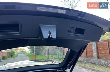 Лифтбек Tesla Model S 2018 в Киеве