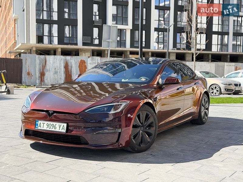 Tesla Model S 2021