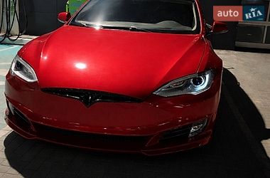 Ліфтбек Tesla Model S 2013 в Хмельницькому