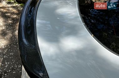Лифтбек Tesla Model S 2018 в Львове