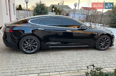 Лифтбек Tesla Model S 2017 в Николаеве