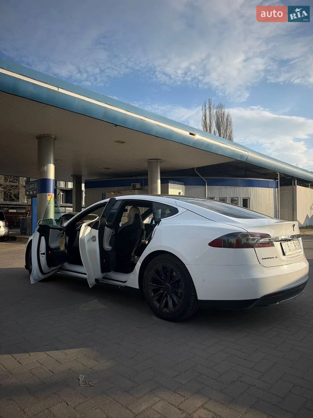 2014 Tesla Model S - фото 1