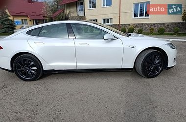 Лифтбек Tesla Model S 2013 в Ивано-Франковске