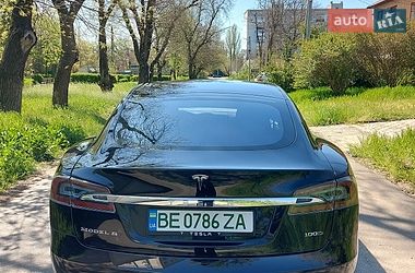 Лифтбек Tesla Model S 2018 в Николаеве