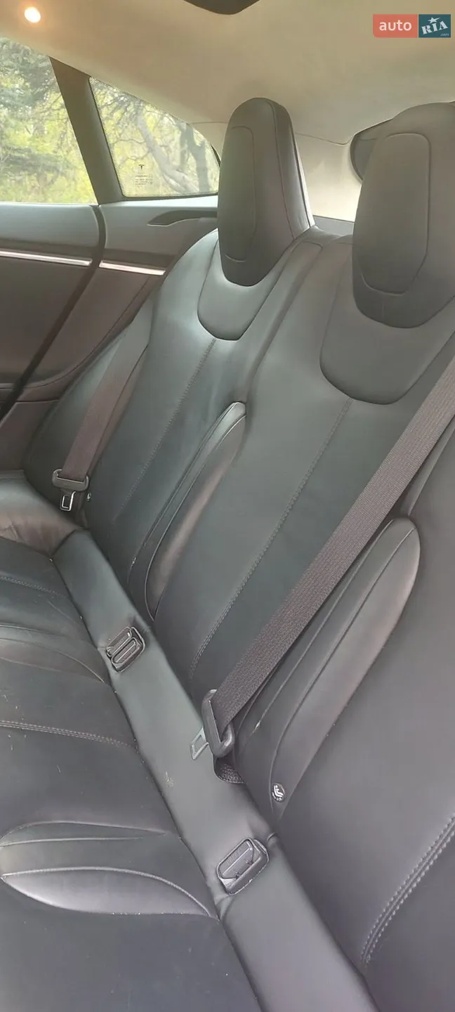 2016 Tesla Model S - мініатюра 9