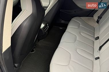 Лифтбек Tesla Model S 2014 в Чернигове