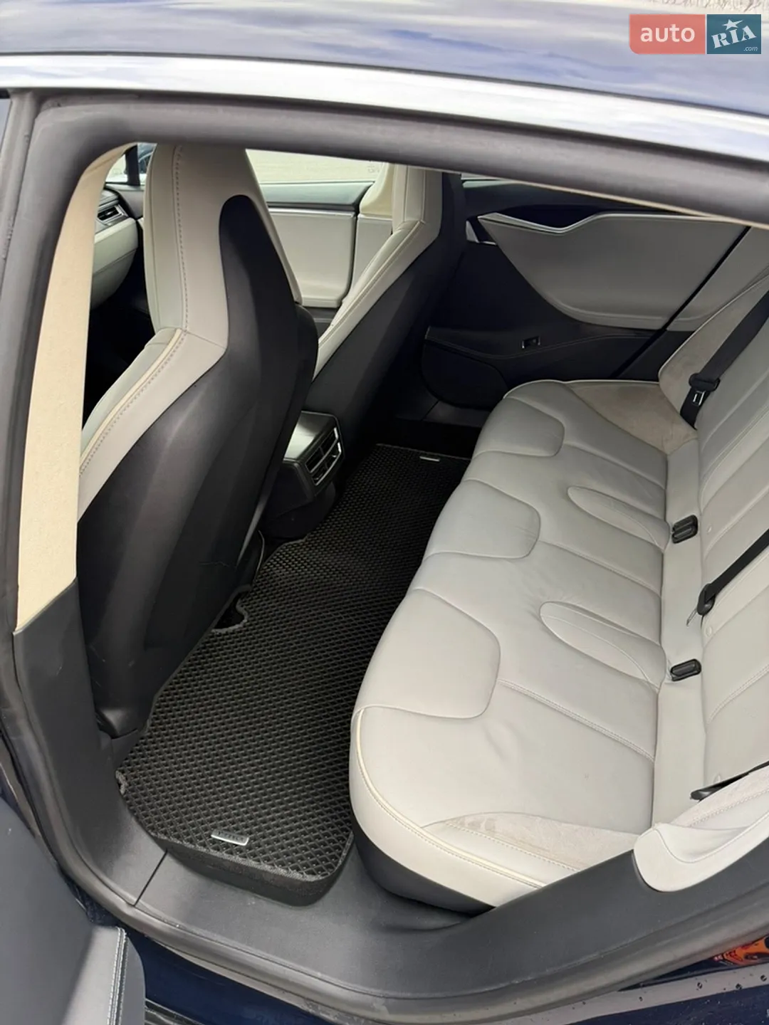 2014 Tesla Model S - мініатюра 15