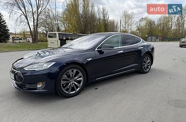 Лифтбек Tesla Model S 2014 в Чернигове