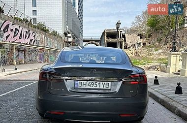 Лифтбек Tesla Model S 2013 в Одессе
