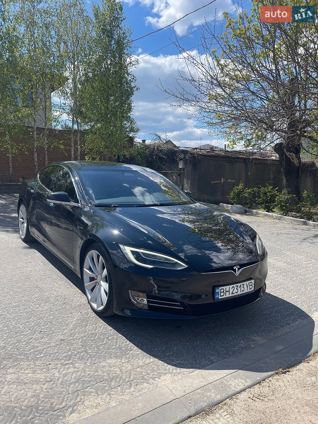 Tesla Model S 2017 VIN 5YJSA1E44HF191054 фото оголошення 18 з 30