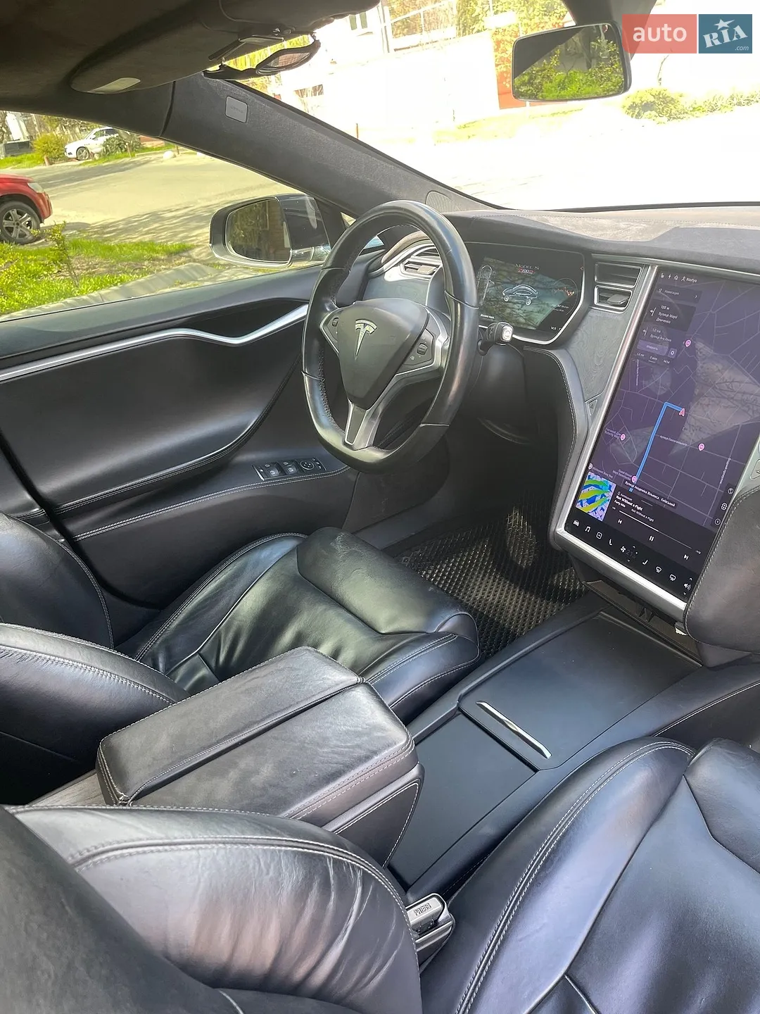 Tesla Model S 2017 VIN 5YJSA1E44HF191054 фото оголошення 19 з 30