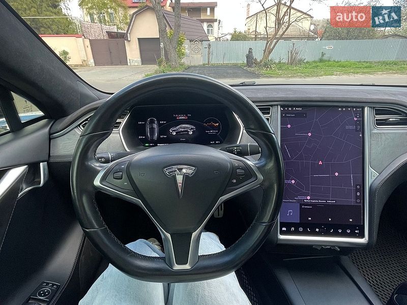 Лифтбек Tesla Model S 2017 в Одессе