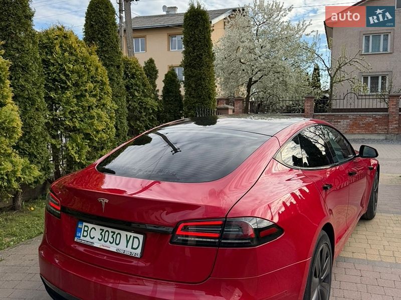 Лифтбек Tesla Model S 2022 в Стрые