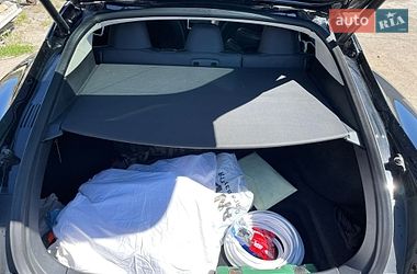 Лифтбек Tesla Model S 2014 в Львове