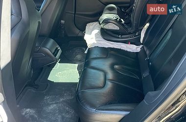 Лифтбек Tesla Model S 2014 в Львове