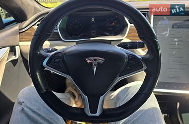 Лифтбек Tesla Model S 2015 в Львове